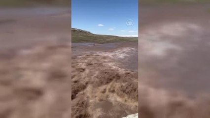 Son dakika haber | Sel suları köy yollarını kapattırdı