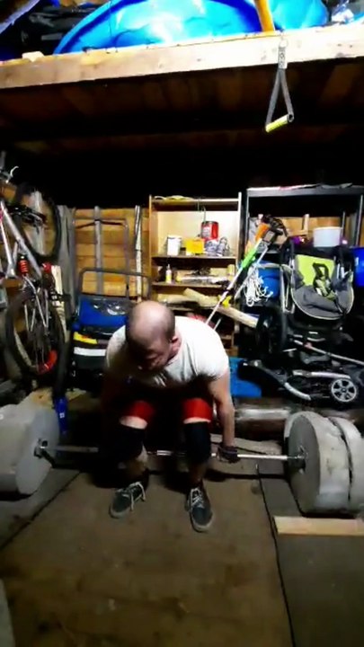 Behind the back deadlift 390lbs for 8
