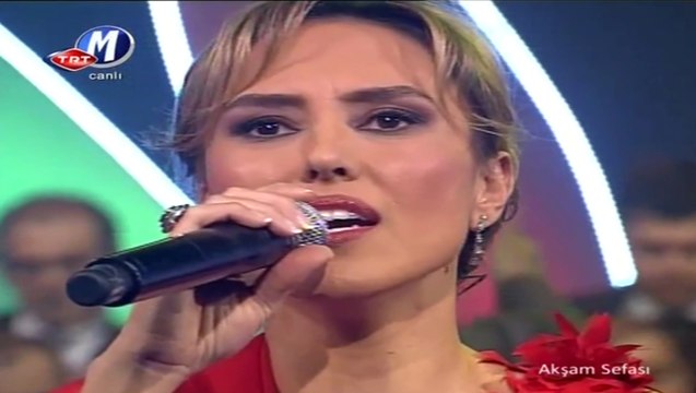 Ebru Derece / Burası Agora meyhanesi