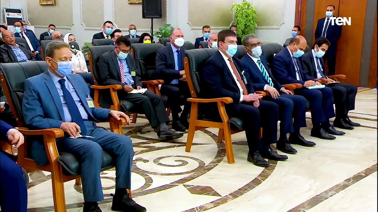 السيسي يرد بحسم على من يطلب وقف "حياة كريمة": هل يمكن ان اقبل ان اخويا او اختي يكون معندهمش صرف صحي