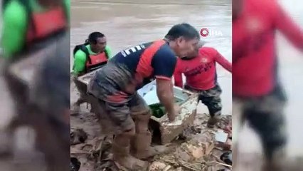 Filipinler'deki heyelandan buzdolabının içine saklanarak kurtuldu