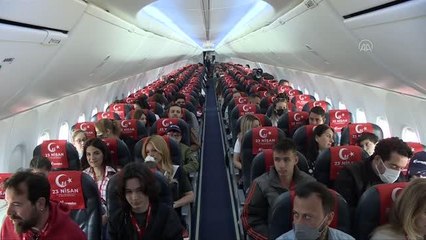 ANTALYA / ÇANAKKALE - Corendon Airlines'ten uçak yolculuğu yapmayan çocuklara anlamlı "23 Nisan" hediyesi