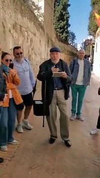 İlber Ortaylı İspanya sokaklarında dans etti: Kitap çalışmalarına kısa bir ara