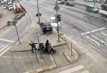 Son dakika haberleri... Dikkatsizliğin meydana getirdiği kazalar kameralara yansıdı