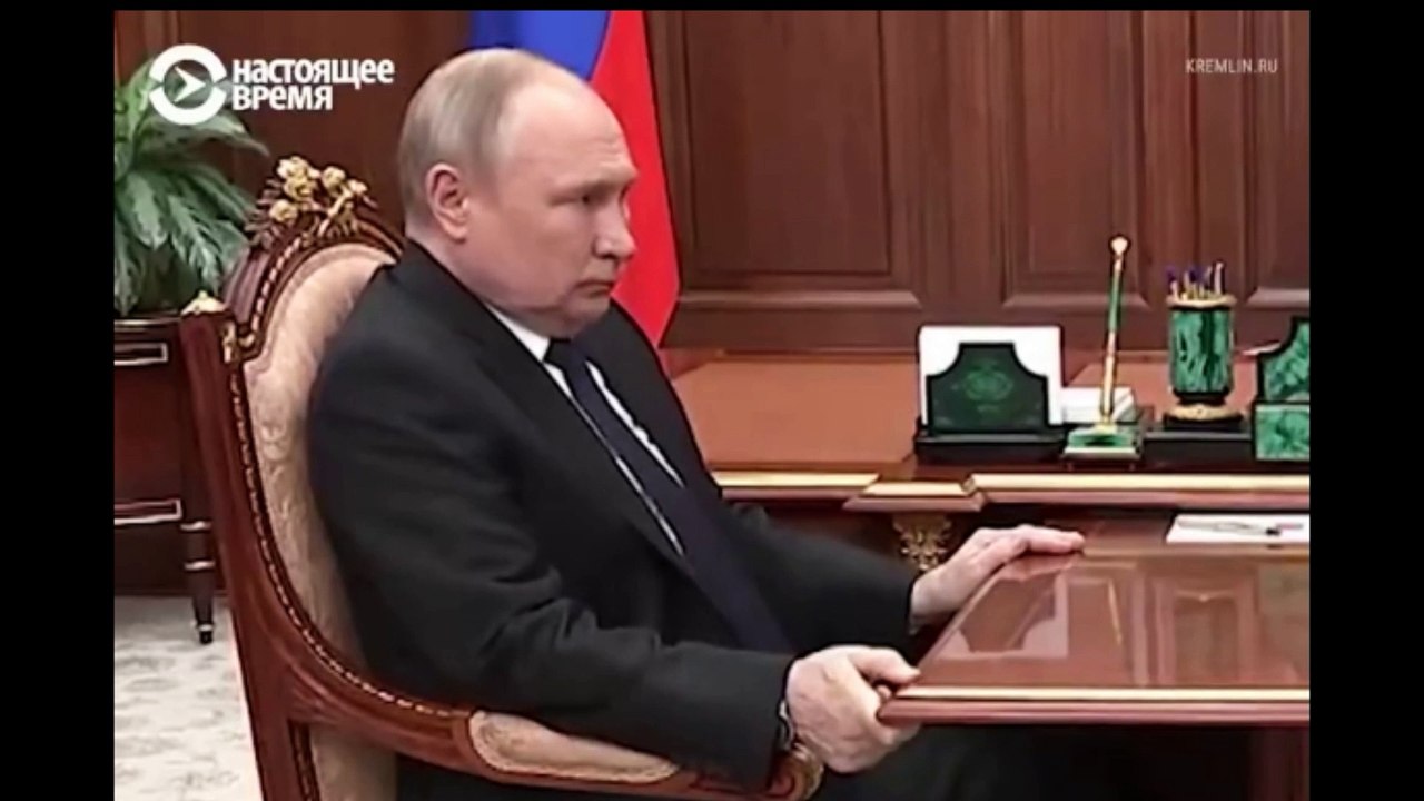 La salud de Putin cuestionada después de salir a la luz un vídeo agarrando la mesa