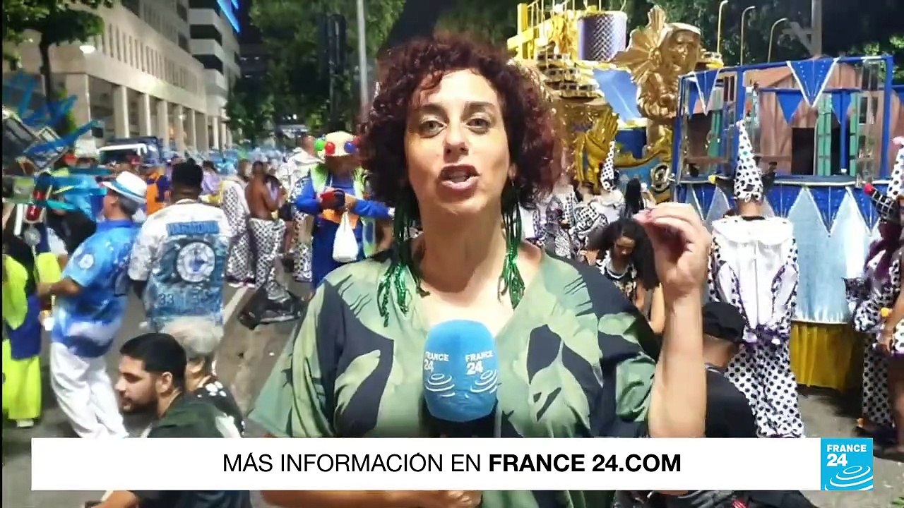 كرنفال ريو دى جانيرو الأكبر بالعالم يعود بعد توقف عامين بسبب كورونا
