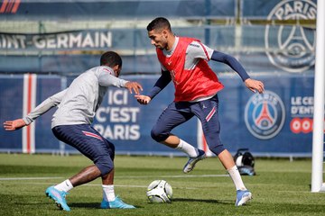 Replay : 15 minutes d'entraînement avant Paris Saint-Germain - RC Lens