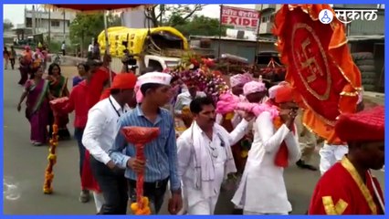 Udgir | साहित्य संमेलनाच्या स्वागतयात्रेत विविधांगी कार्यक्रम | Sakal Media