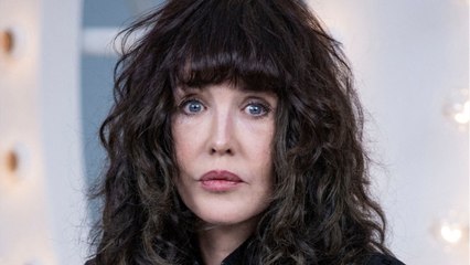 GALA VIDEO - Isabelle Adjani dans Capitaine Marleau : ces SMS savoureux que Corinne Masiero lui envoie