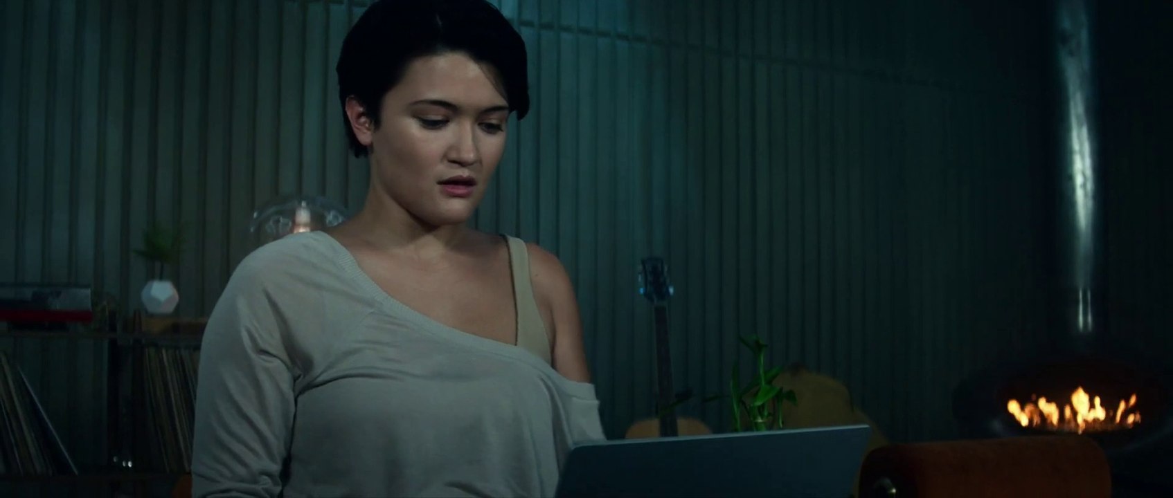 Star Trek Picard S02E08 Q Gives Kore A Cure - Hacker Q with IQ 2005 - Star Trek Picard S02E08