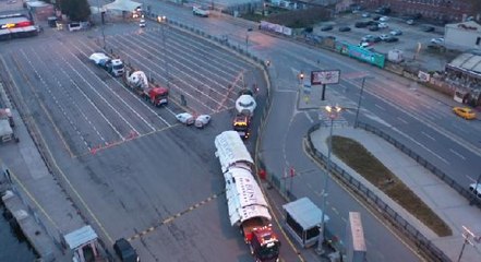 ATATÜRK HAVALİMANI'NDAKİ 2 HURDA UÇAK TIR'LARLA TAŞINDI