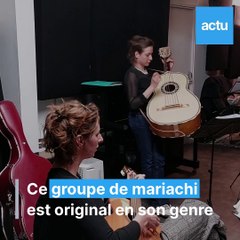 Portrait d'Arriera Somos, un groupe de mariachis féministe