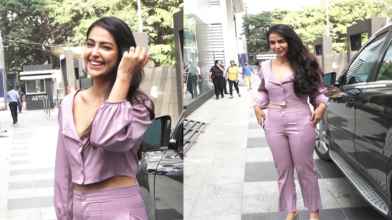 Avika Gor मशहूर Director Vikram Bhatt के Office के बाहर हुईं स्पॉट, आने वाली है बड़ी | FilmiBeat