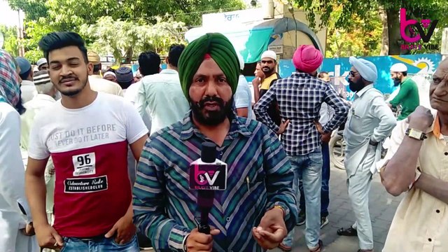 ਮੋਦੀ ਸਰਕਾਰ ਵਲੋਂ ਮੁਸਲਿਮ ਭਾਈਚਾਰਾ ਦੀਆਂ ਦੁਕਾਨਾ ਤੇ ਫੇਰਿਆ ਗਿਆ ਬੁਲਡੋਜਰ,ਮੁਸਲਿਮ ਭਾਈਚਾਰੇ ਵਲੋਂ ਕੀਤਾ ਗਿਆ ਰੋਸ