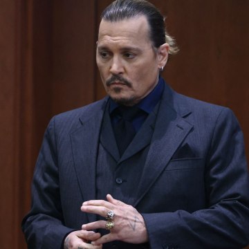 VOICI SOCIAl : Procès de Johnny Depp et Amber Heard : le mail choc envoyé par l'acteur à propos de son ex Vanessa Paradis (1)