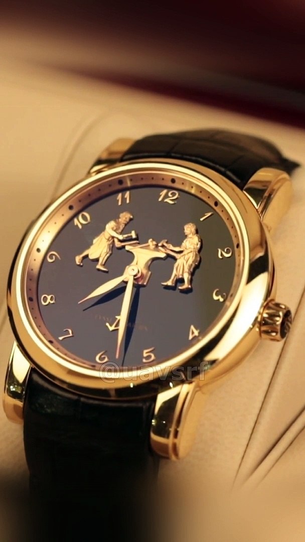 ⁣Суркису не дали вывезти 13 дорогих часов | Григорію Суркісу не дали вивезти 13 дорогих годинників