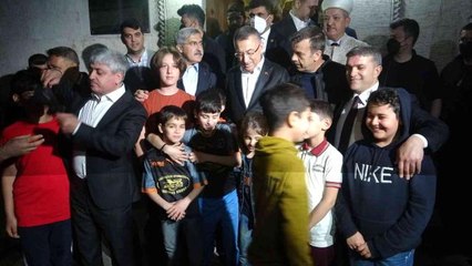 Fuat Oktay Hatay'da vatandaşlarla buluştu