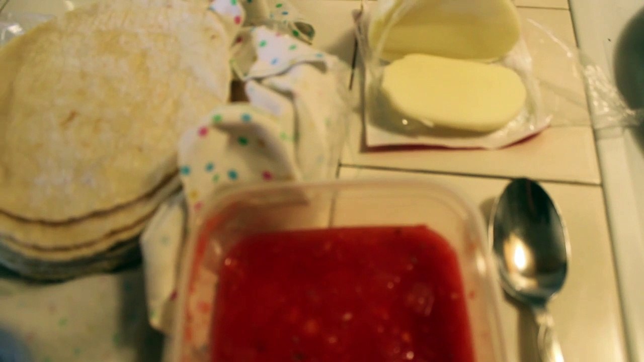 How to Make a Salsa Quesadillas