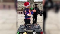 DJ gets into row with cops after setting up decks outside Buckingham Palace