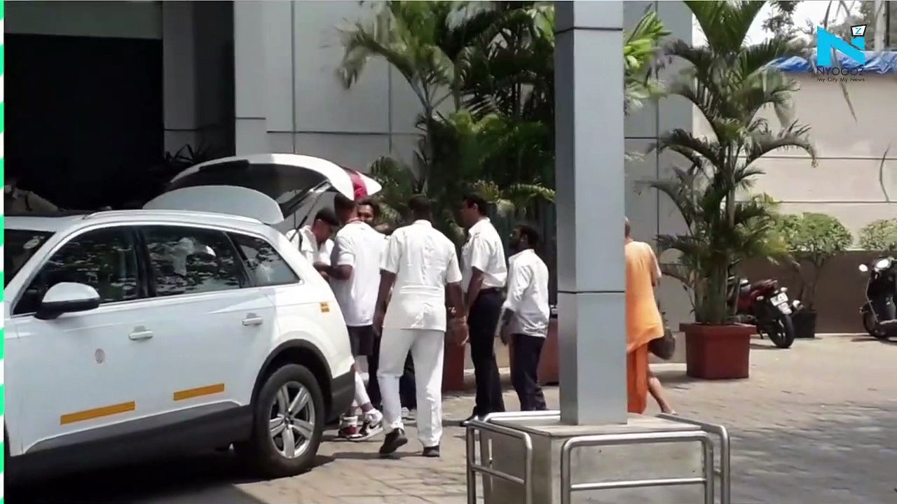 Will Smith arrives at Mumbai’s Kalina Airport amid divorce rumours
