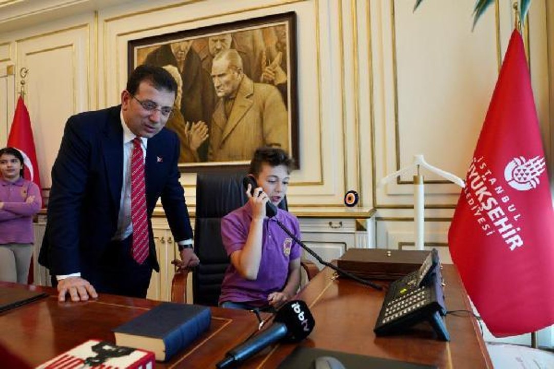 İBB Başkanı İmamoğlu da yerini öğrenciye bıraktı, yeni başkan hemen koordinasyon daire başkanını aradı