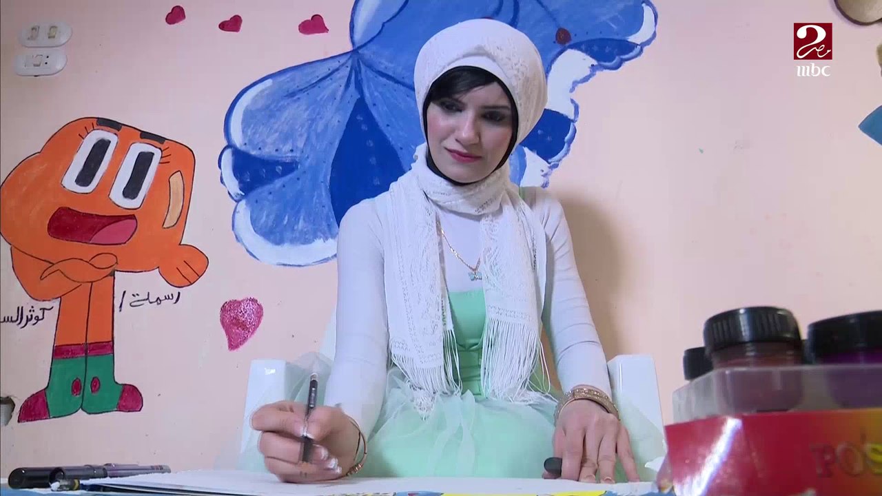 كوثر الدمياطية.. تبدع في رسم بورتريهات تجسد شخصيات ترتبط بشهر رمضان