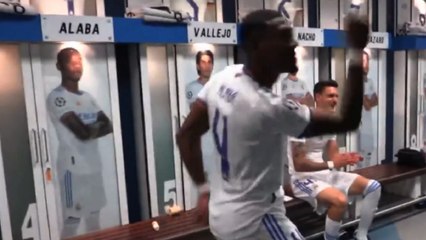 Va para GIF histórico del madridismo: ¡miren a Alaba!