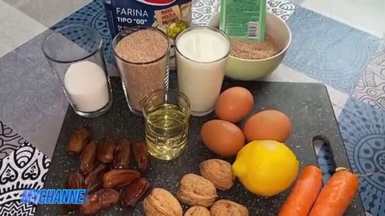 Torta con crusca e carote كيكة بالنخالة والجزر بدون دقيق ابيض كتجي هشيشة ومعلكة