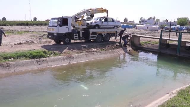 Sulama kanalına düşen otomobildeki 2 kız kardeş yaşamını yitirdi