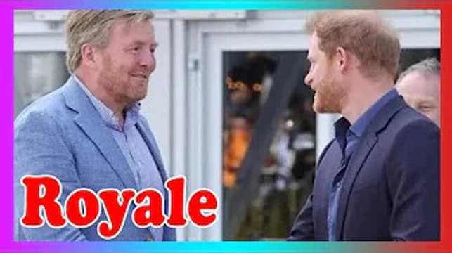 Le prince Harry serre la m@in du roi des Pays-Bas lors de la réunion d'Invictus