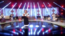 Laura Lavric - Ce stai bade si te uiti (Tezaur folcloric - TVR 1 - 10.04.2022)