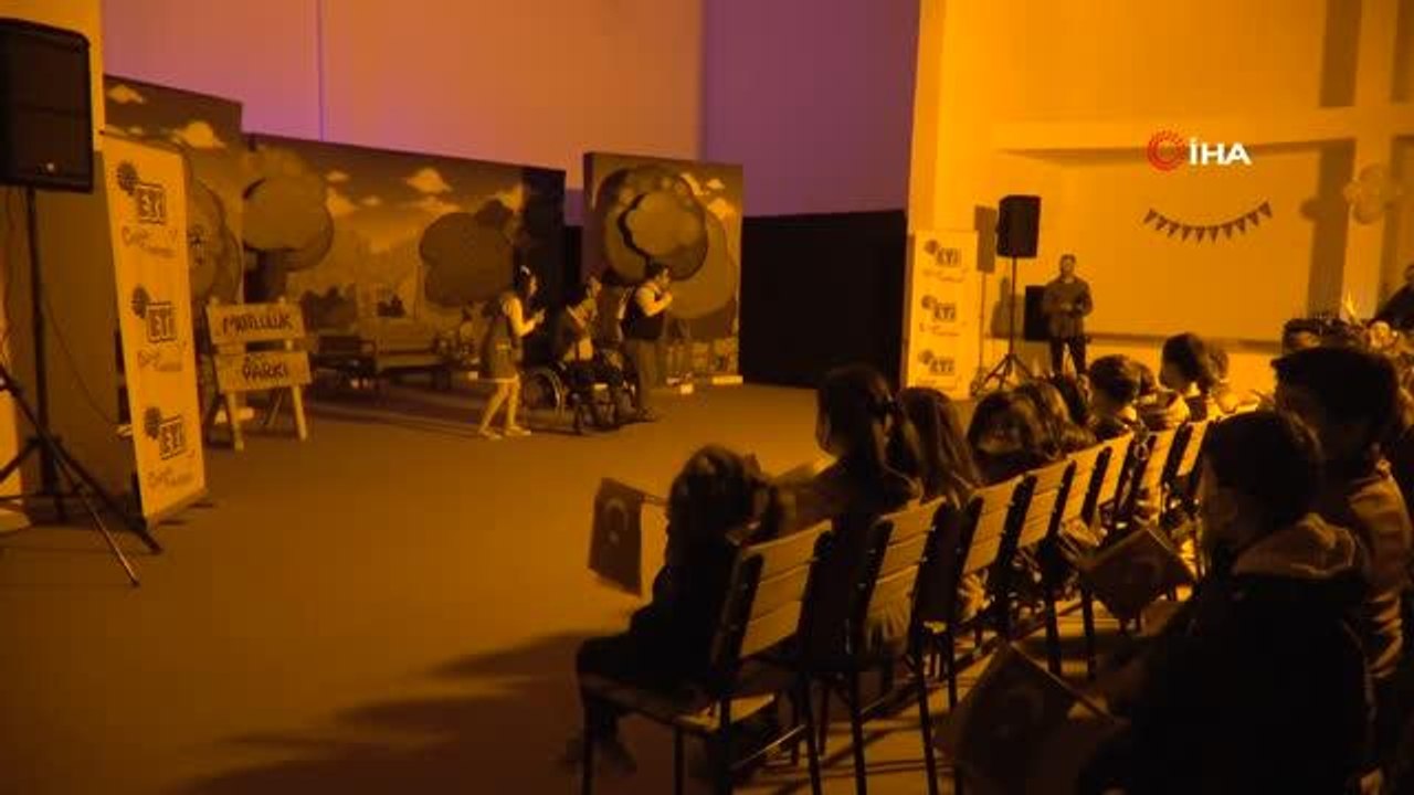 Son dakika kültür sanat: Selden etkilenen çocuklar 23 Nisan'da tiyatro gösterisi ile eğlendi