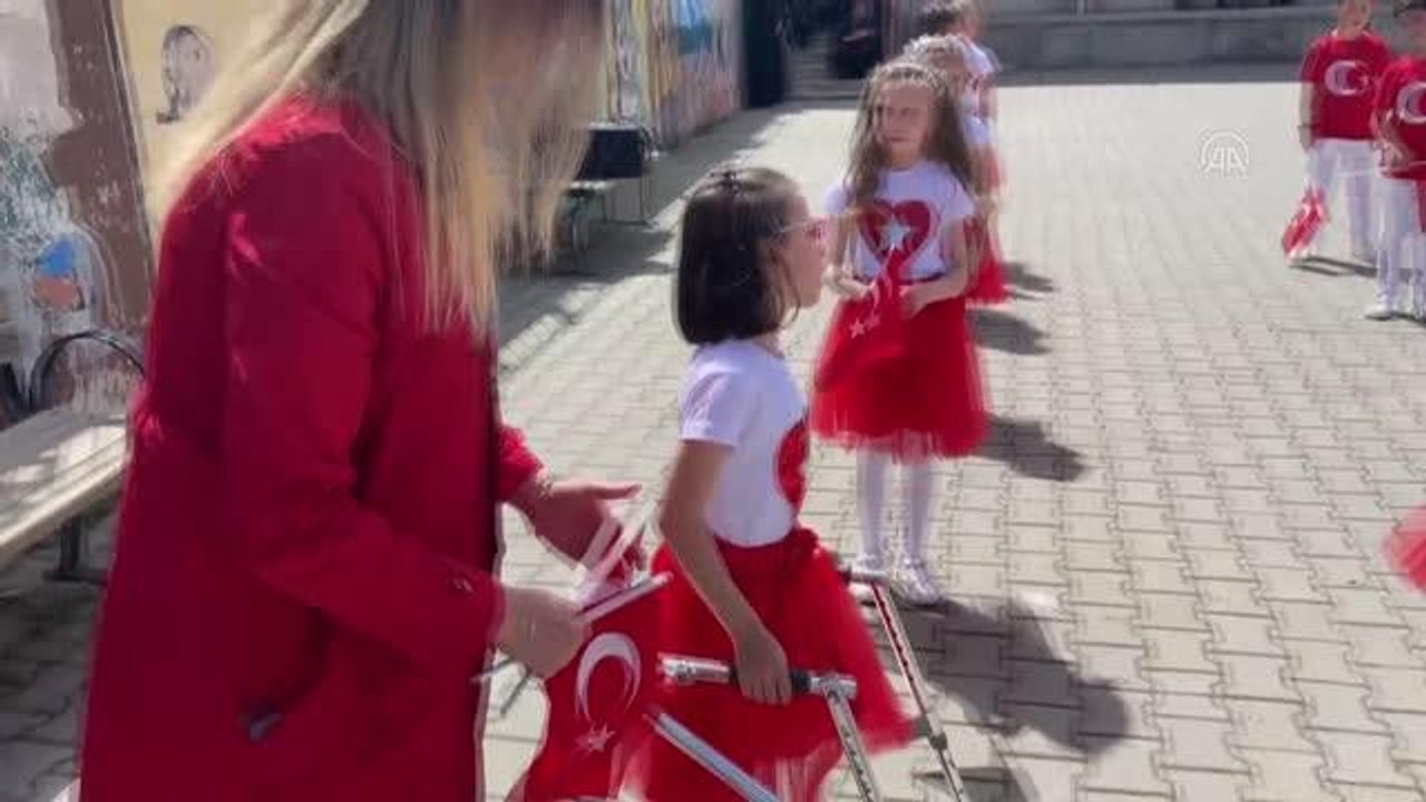 Serebral palsi hastası İnci'nin 23 Nisan sevinci