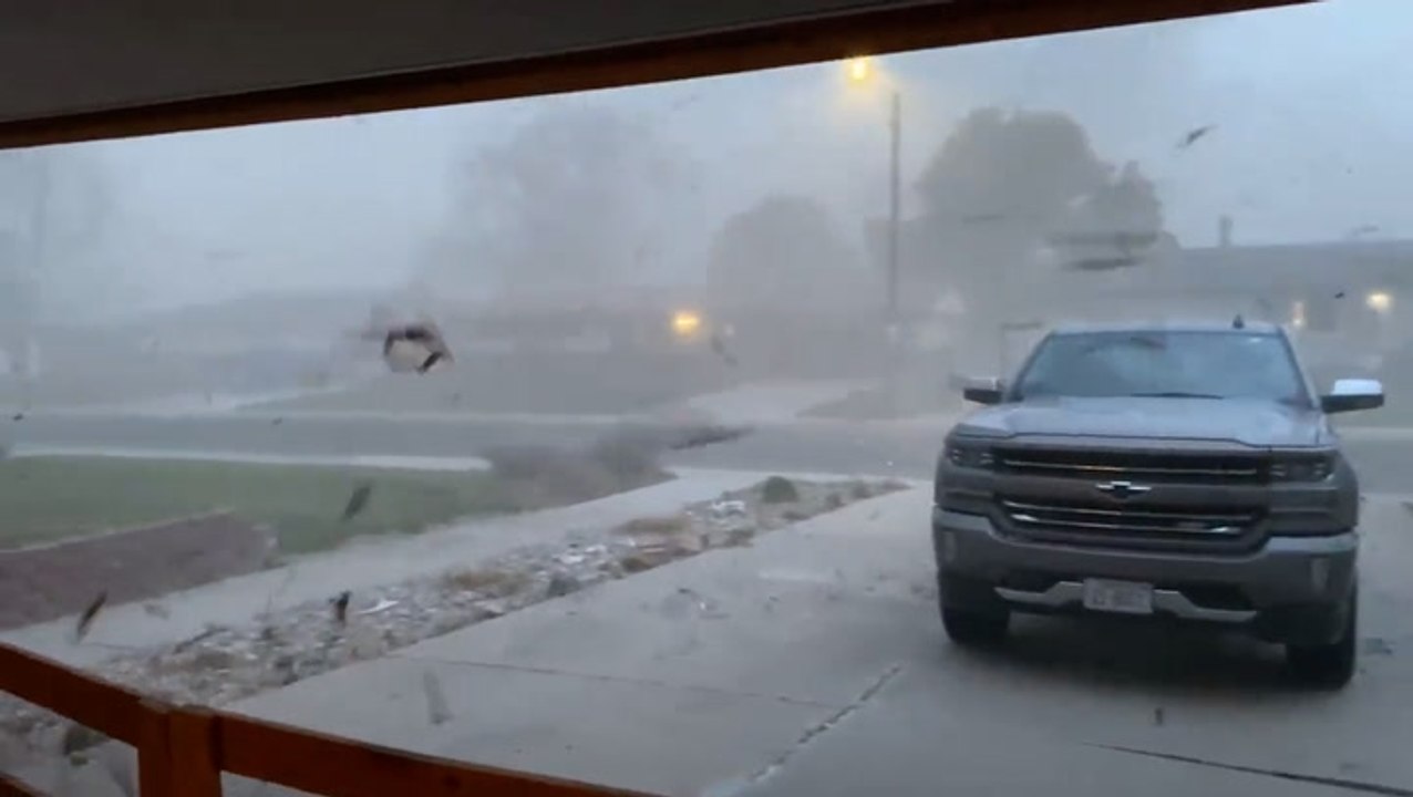 High winds blow through Nebraska