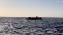 Soccorsi 101 migranti alla deriva al largo della Libia