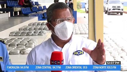 ¡En punto fronterizo! Caen dos con cargamento de droga oculta en las ruedas de un tractor