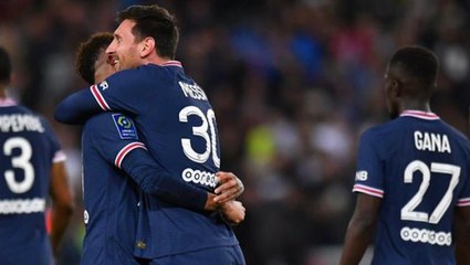 Fransa'da şampiyon Paris Saint-Germain! St.Ettienne'in unvanına ortak oldular