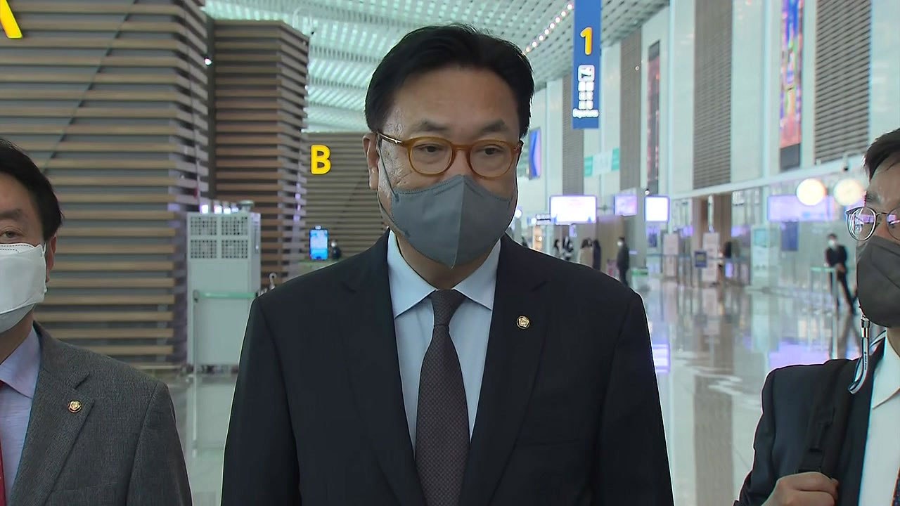 한일 정책협의대표단 출국..."한일 관계 조속히 개선" / YTN
