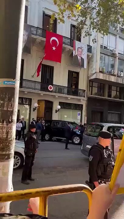 Dışişleri Bakanı Mevlüt Çavuşoğlu'ndan Ermeni provokatörlere 'bozkurt'lu yanıt!