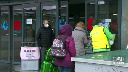 Kapalı alanlarda maske takma zorunluluğu kaldırıldı