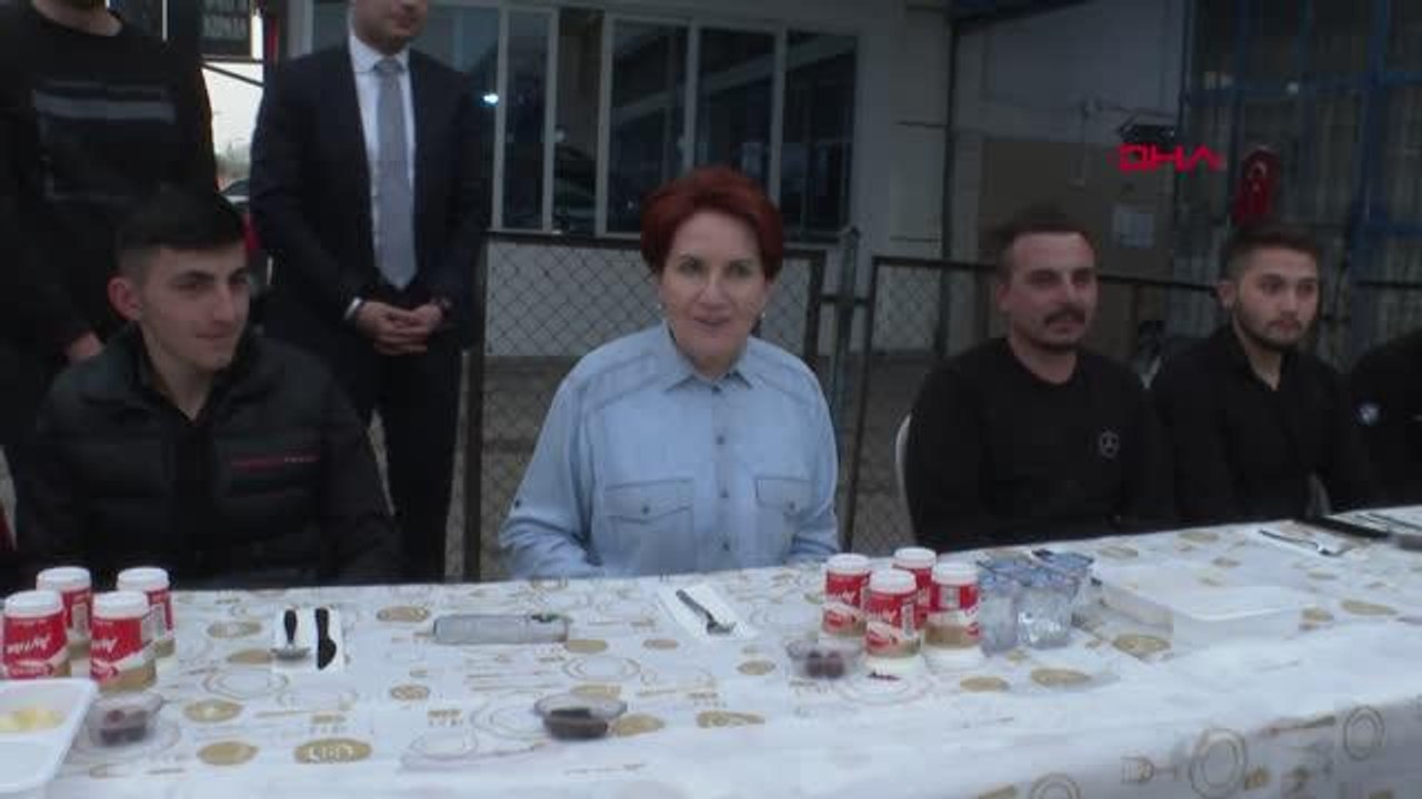 Akşener, oto sanayi sitesi çalışanlarıyla iftar yaptı