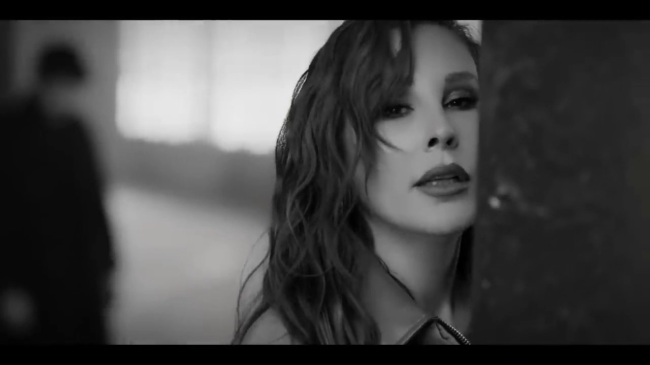 Semicenk & Funda Arar - Al Sevgilim - Dailymotion Video