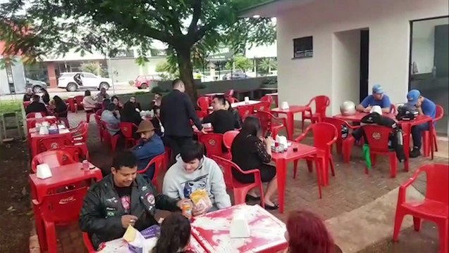 Manhã fria e excelente para tomar uma café quente na Feira do Produtor Rural