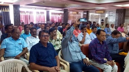 सेवानिवृत्त और कार्मिकों का किया सम्मान