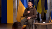 Ukraine : le président Zelensky demande « d'autres armes lourdes et puissantes »
