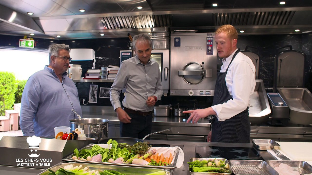 Les chefs vous mettent à table - Lieu jaune et coquillages ?