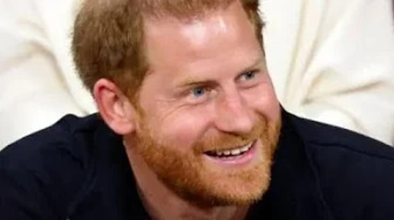 Le prince Harry dit qu'il est «condamné» alors qu'il se moque de la calvitie lors des jeux Invictus
