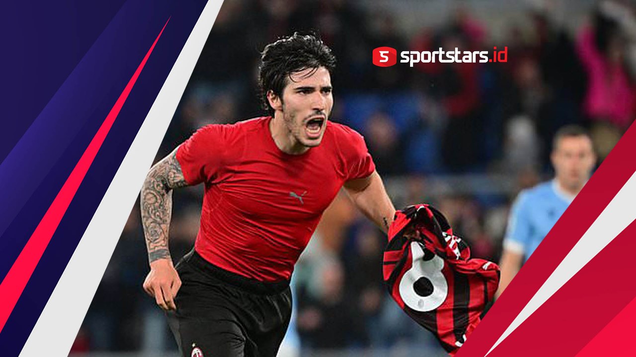 Menang Dramatis Atas Lazio, AC Milan Gusur Inter Milan di Puncak Klasemen