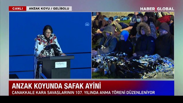 Anzak Koyu'nda geleneksel 'Şafak ayini' yapıldı
