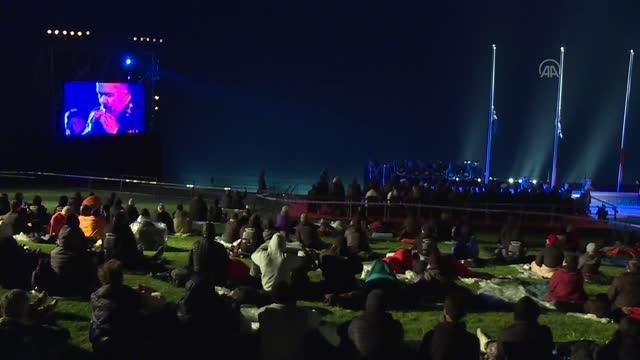 Anzak Koyu'nda geleneksel Şafak Ayini yapıldı